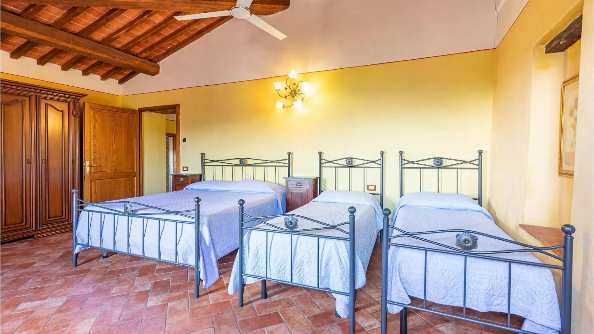 Awesome Home In Marliana With Kitchenette