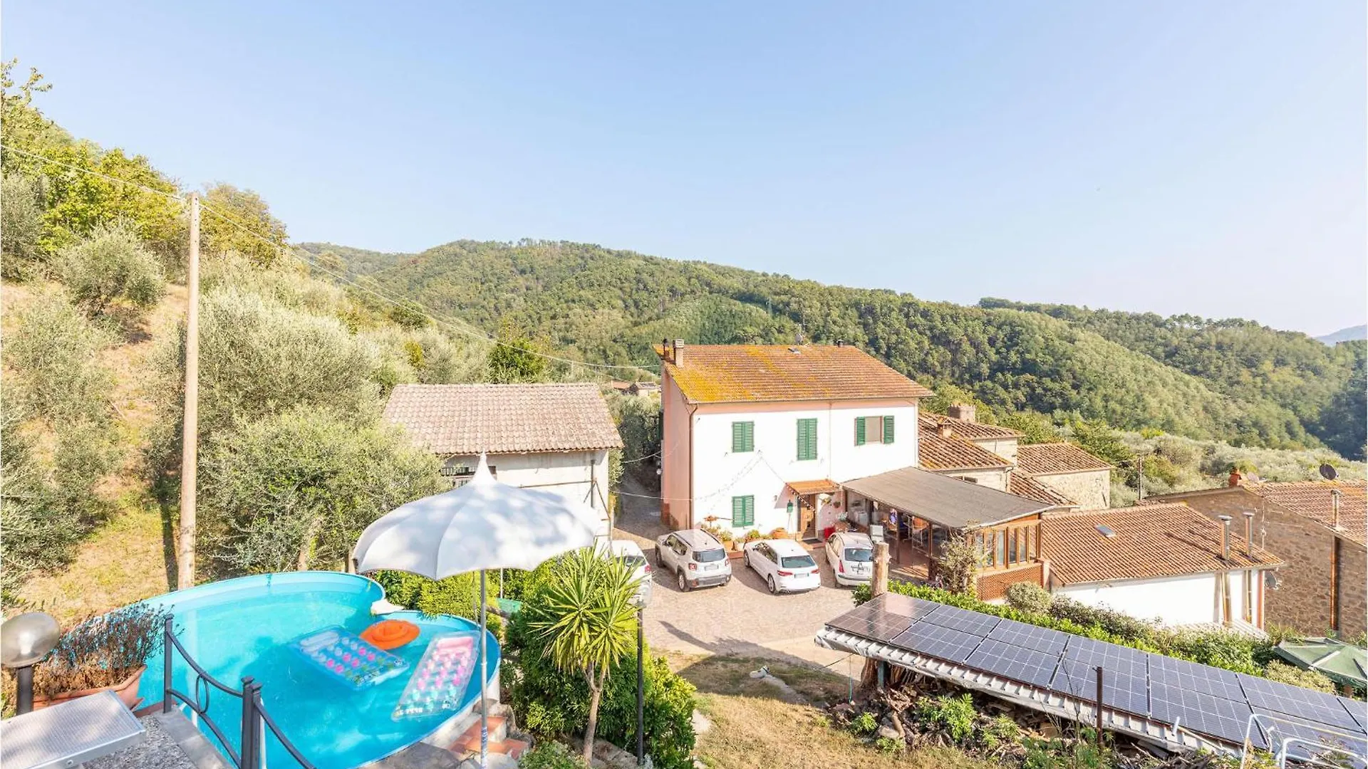 Awesome Home In Marliana With Kitchenette Holiday home